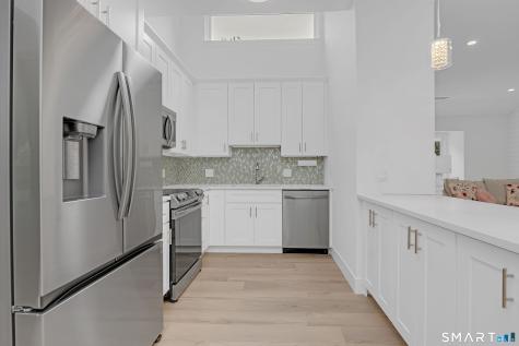 886 Heritage Village Southbury CT 06488