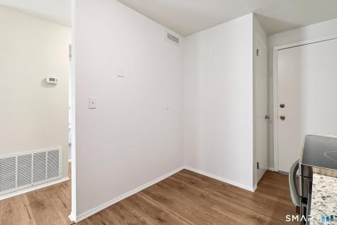 172 Towne House Road Hamden CT 06514