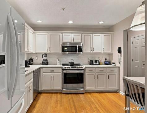 629 Danbury Road Ridgefield CT 06877