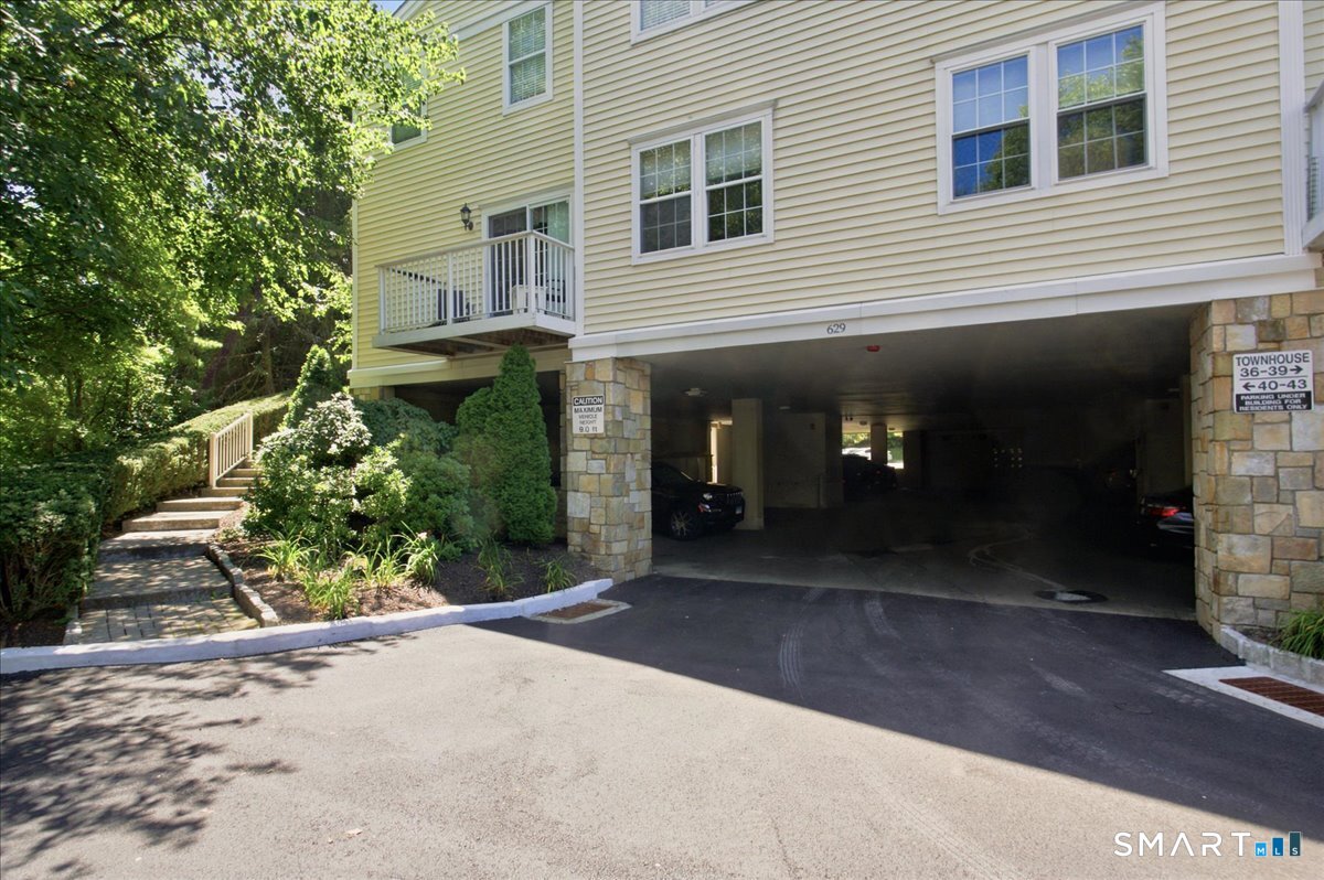 629 Danbury Road Ridgefield CT 06877