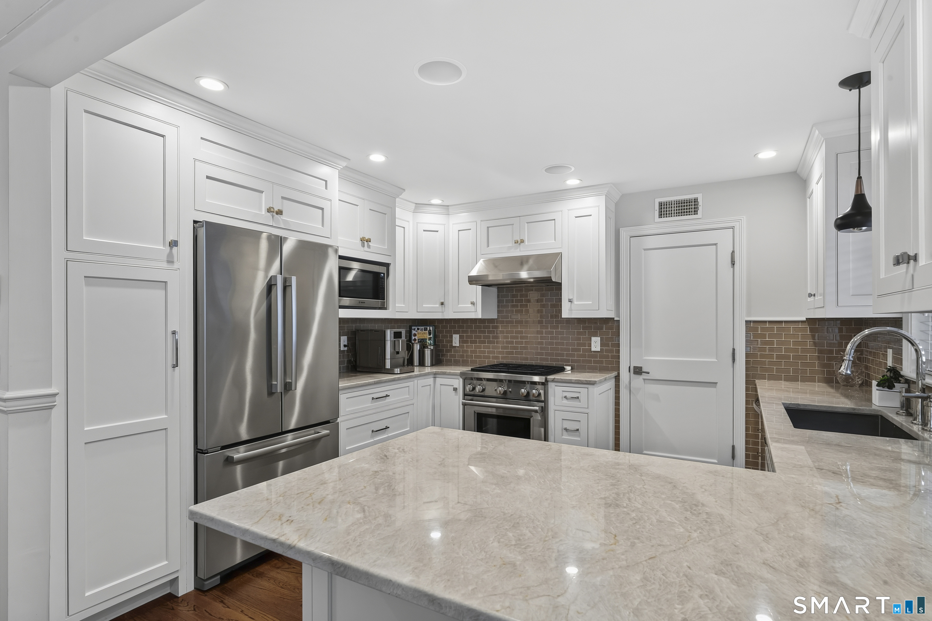 679 Fairfield Beach Road Fairfield CT 06824