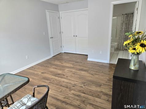 30 Apple Hill Newington CT 06111
