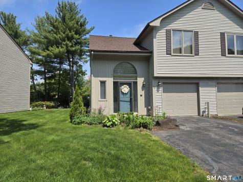 30 Apple Hill Newington CT 06111