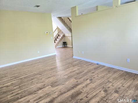 30 Apple Hill Newington CT 06111