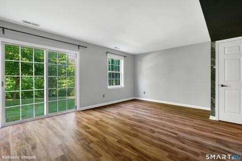 19 Hawthorne Drive New London CT 06320