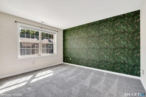 19 Hawthorne Drive New London CT 06320