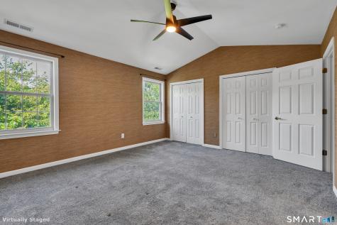 19 Hawthorne Drive New London CT 06320
