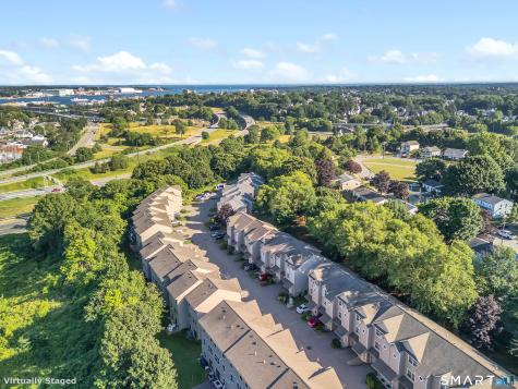 19 Hawthorne Drive New London CT 06320