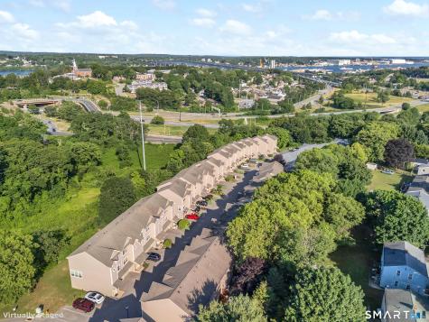 19 Hawthorne Drive New London CT 06320