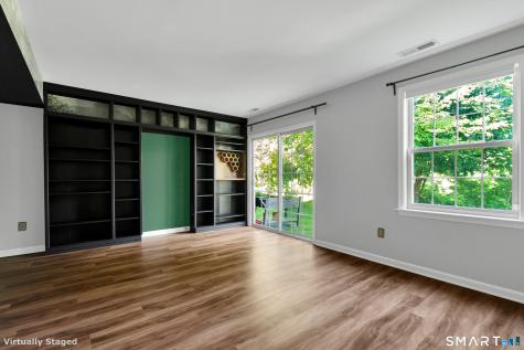 19 Hawthorne Drive New London CT 06320