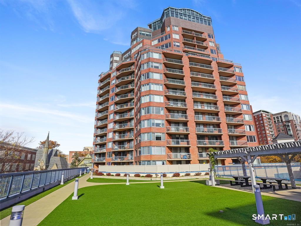 25 Forest Street Stamford CT 06901