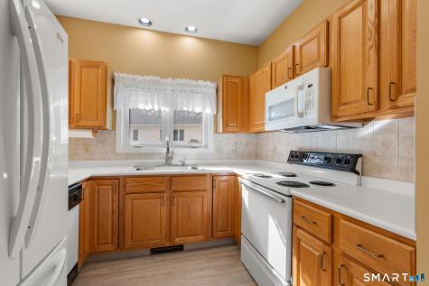 5 Rose Court Rocky Hill CT 06067