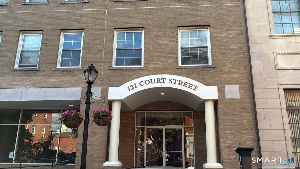 124 Court Street New Haven CT 06511