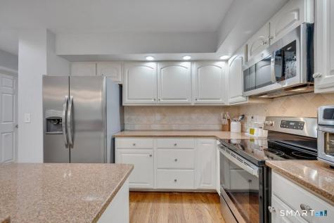 28 Paisley Lane Fairfield CT 06825