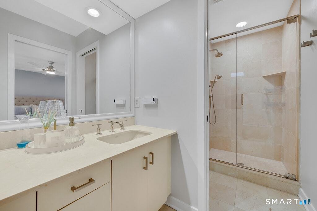 28 Paisley Lane Fairfield CT 06825