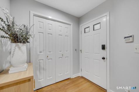 28 Paisley Lane Fairfield CT 06825