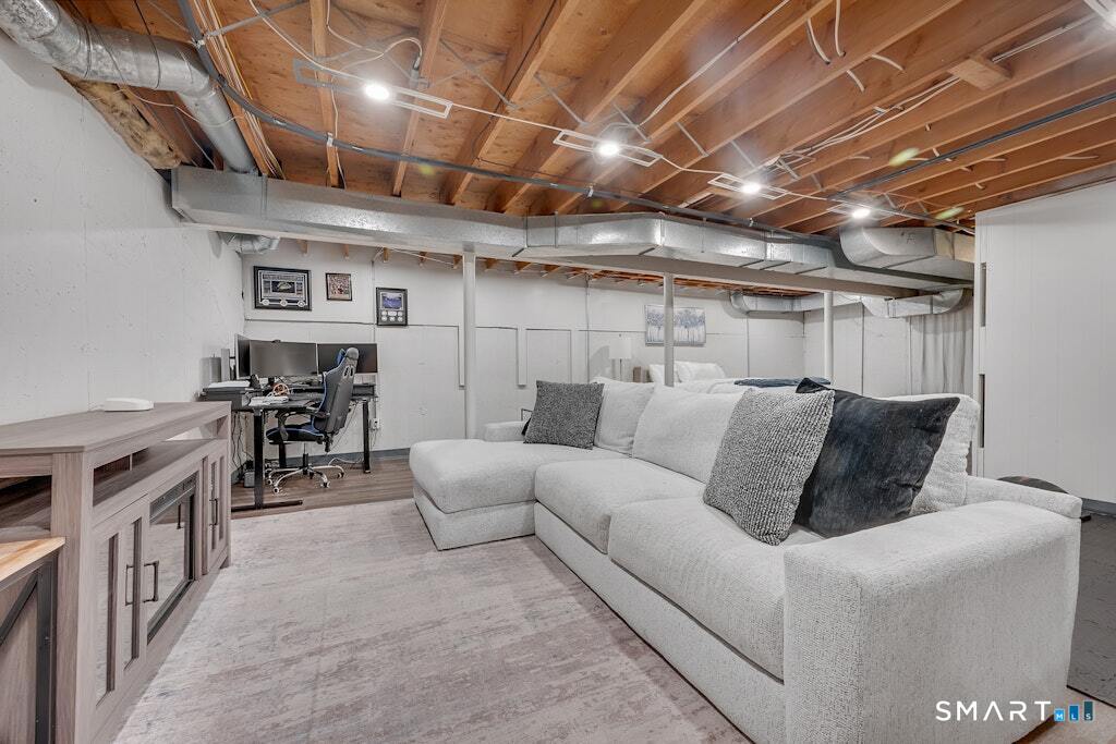 28 Paisley Lane Fairfield CT 06825