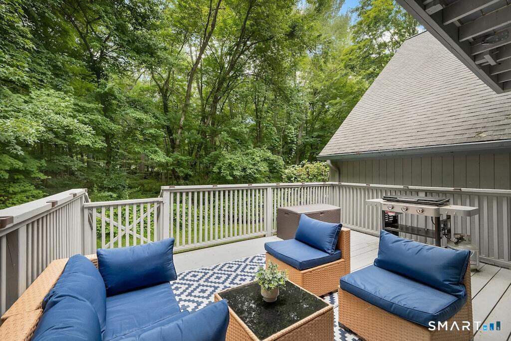 28 Paisley Lane Fairfield CT 06825