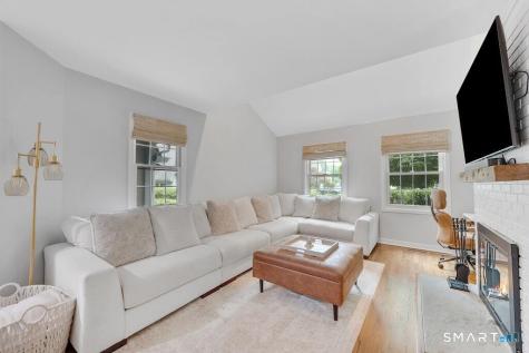 28 Paisley Lane Fairfield CT 06825