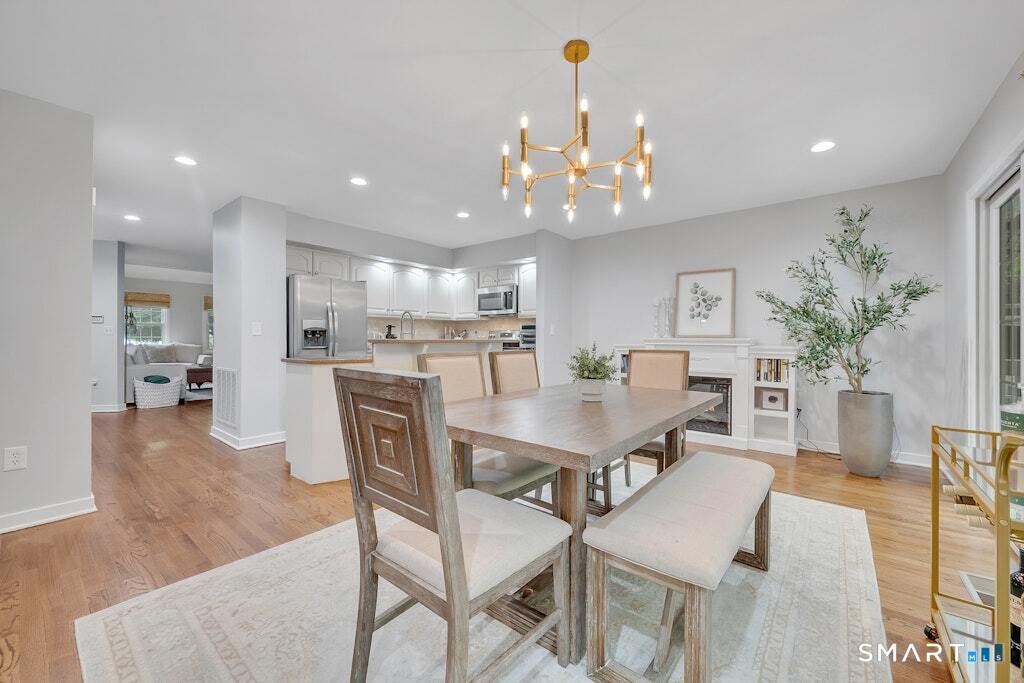 28 Paisley Lane Fairfield CT 06825