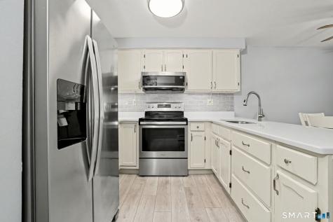 18 Heritage Woods Wallingford CT 06492