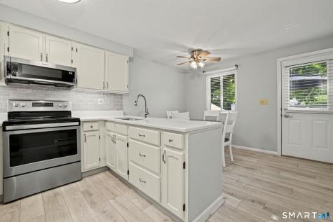 18 Heritage Woods Wallingford CT 06492