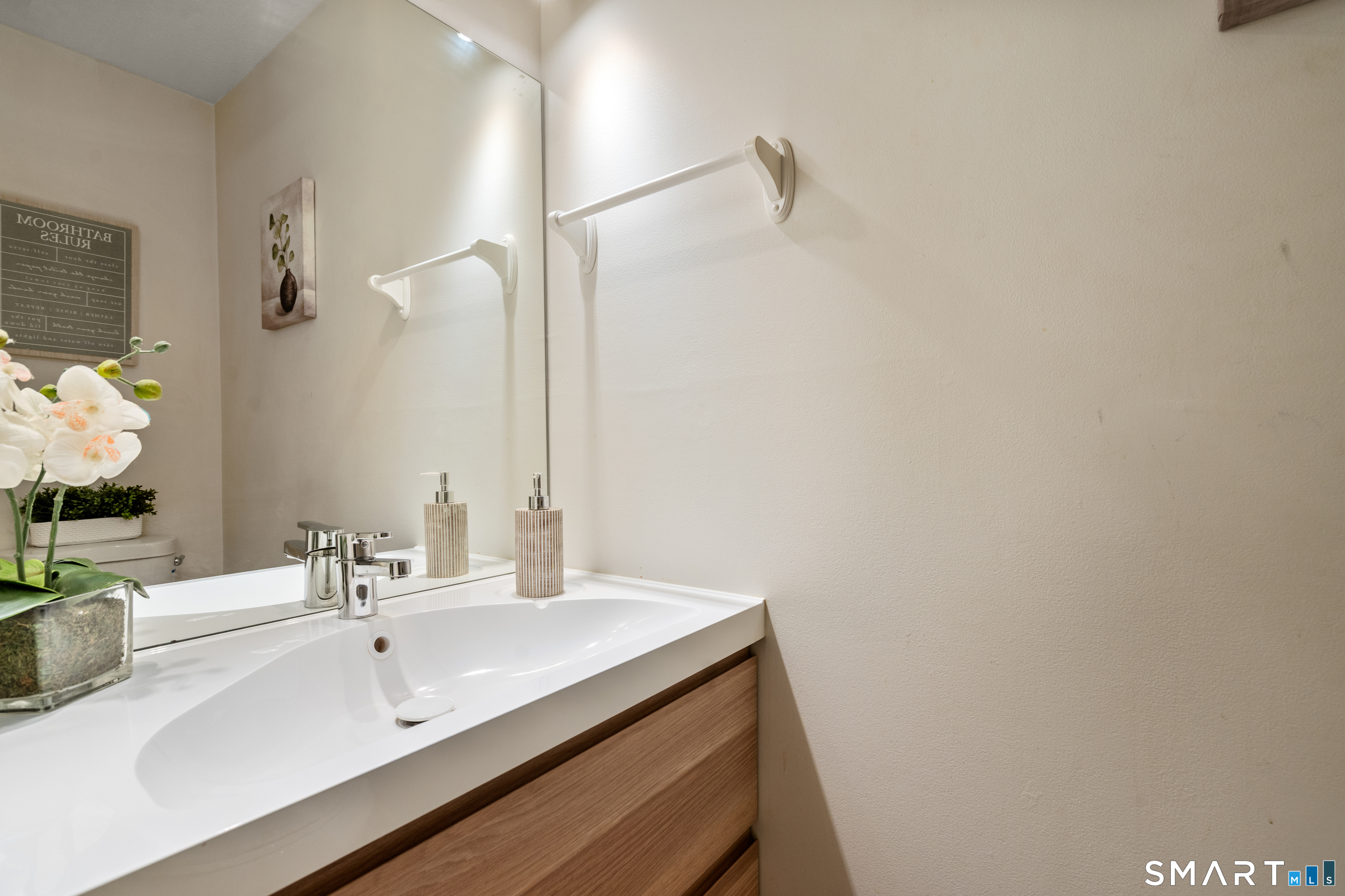 136 Webster Court Newington CT 06111