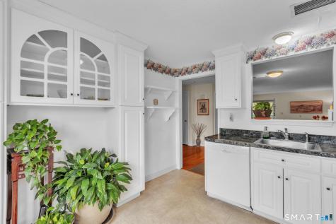 26 Kowal Court Newington CT 06111
