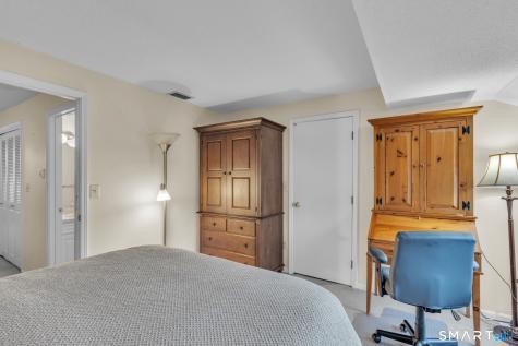 26 Kowal Court Newington CT 06111