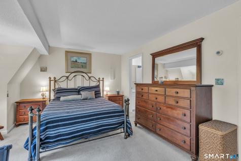 26 Kowal Court Newington CT 06111