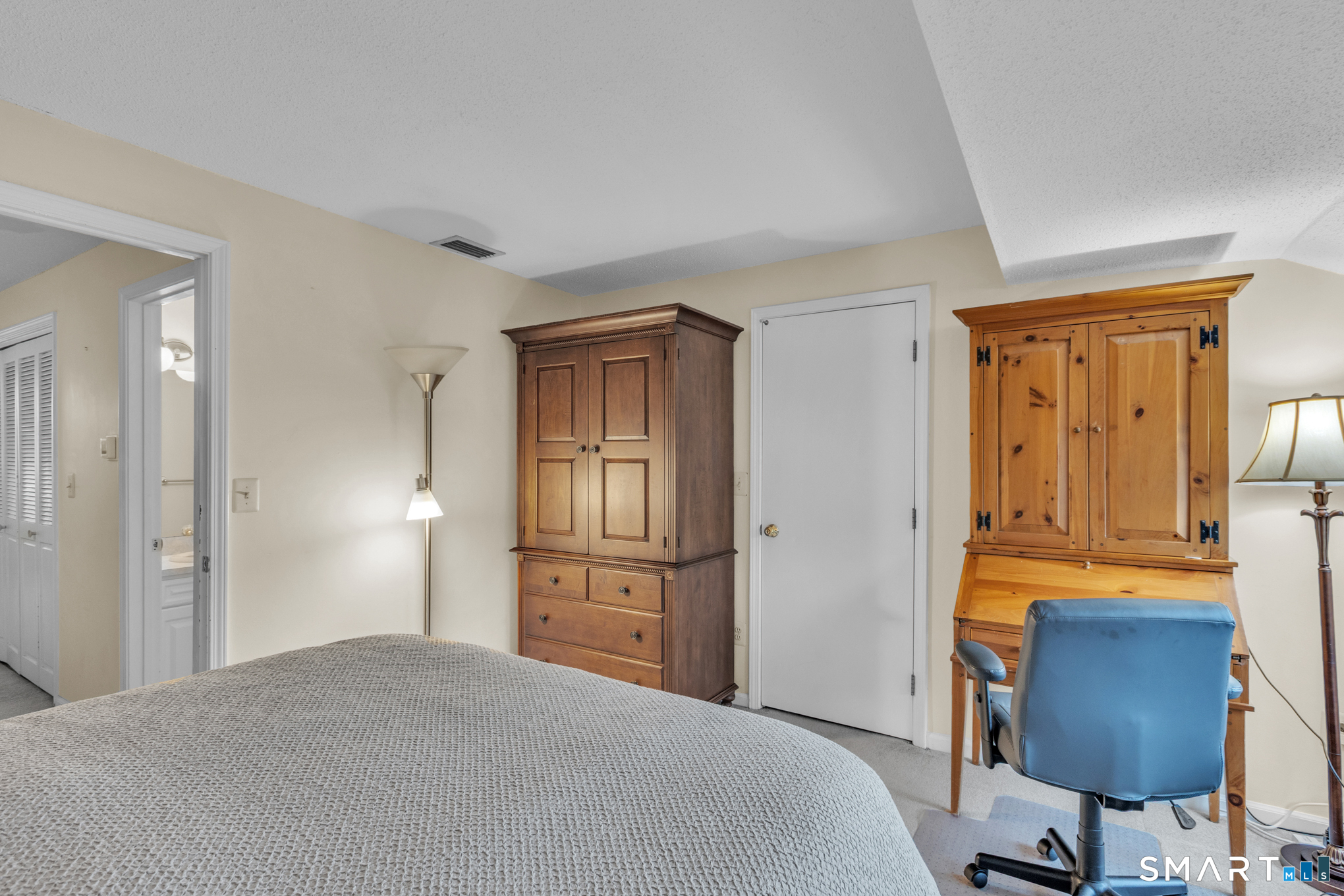 26 Kowal Court Newington CT 06111