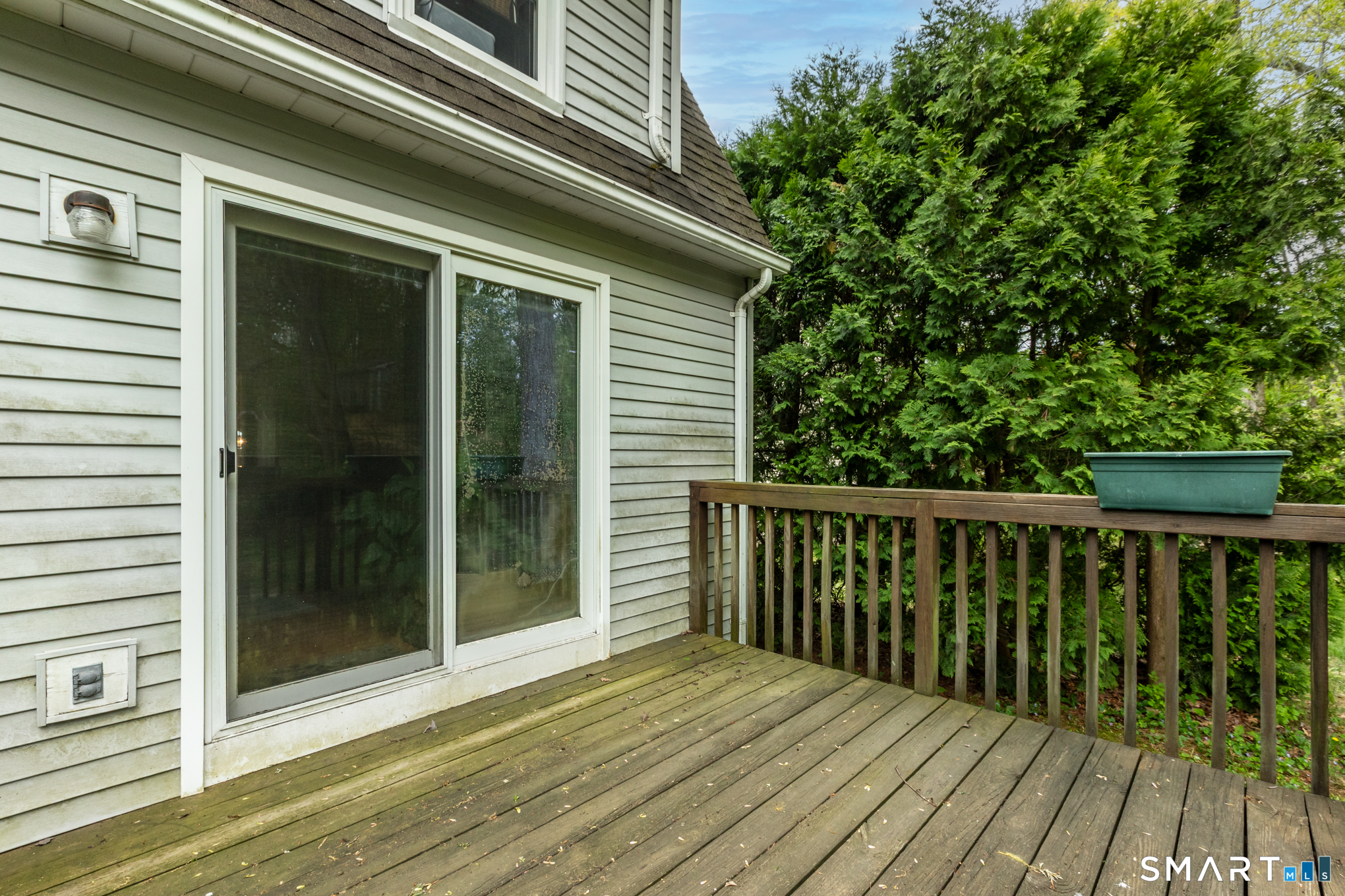 26 Kowal Court Newington CT 06111