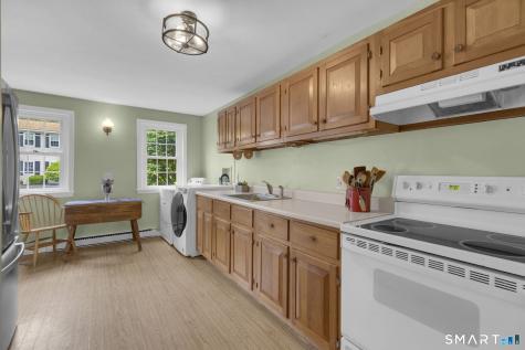 391 Main Street Deep River CT 06417