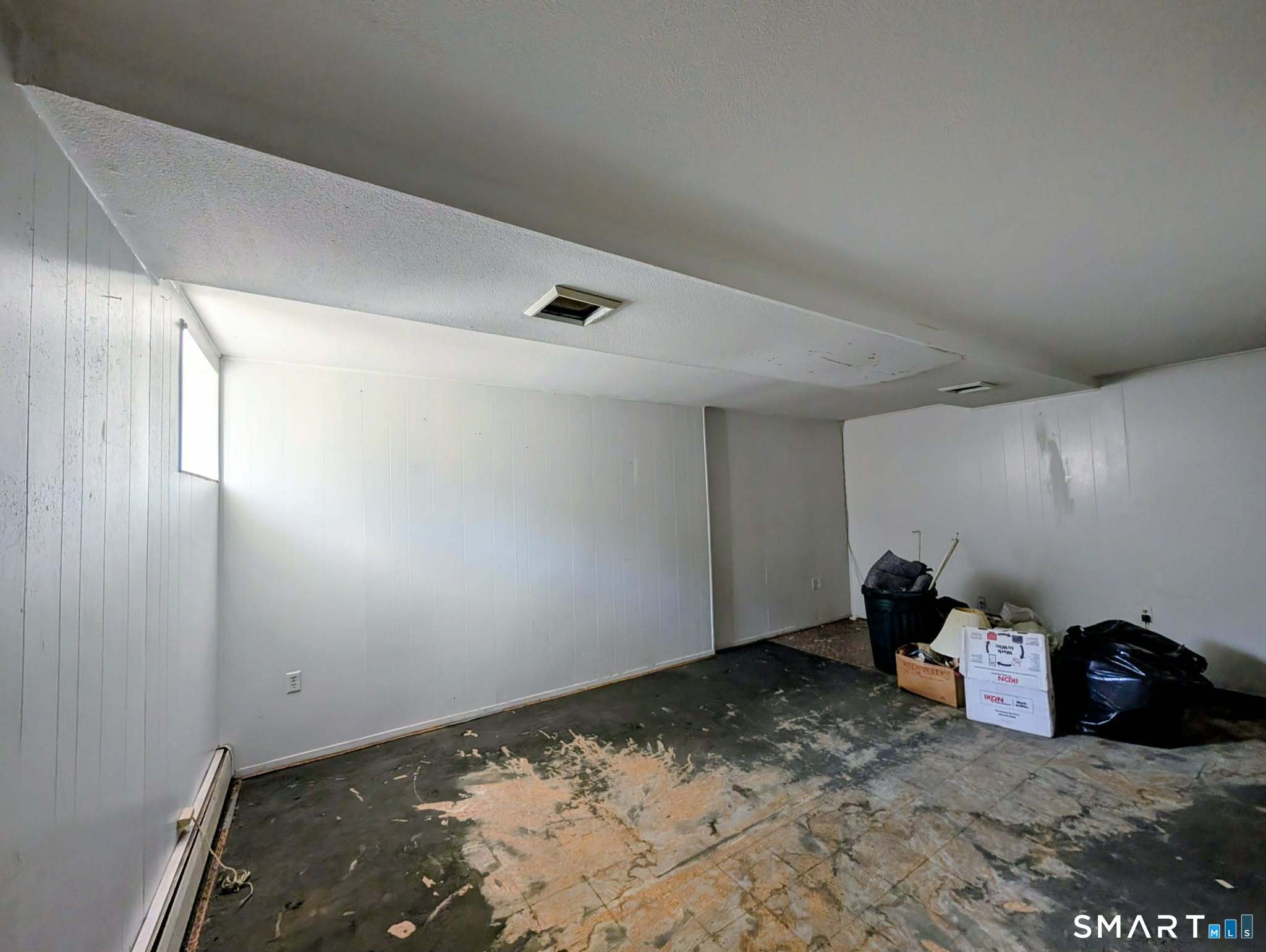 2 Camelot Drive Bloomfield CT 06002