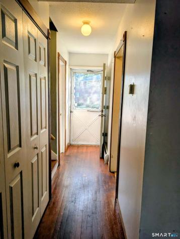 2 Camelot Drive Bloomfield CT 06002