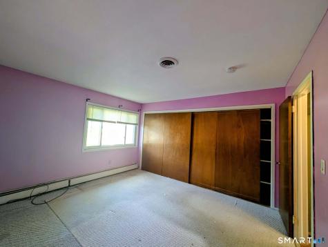 2 Camelot Drive Bloomfield CT 06002