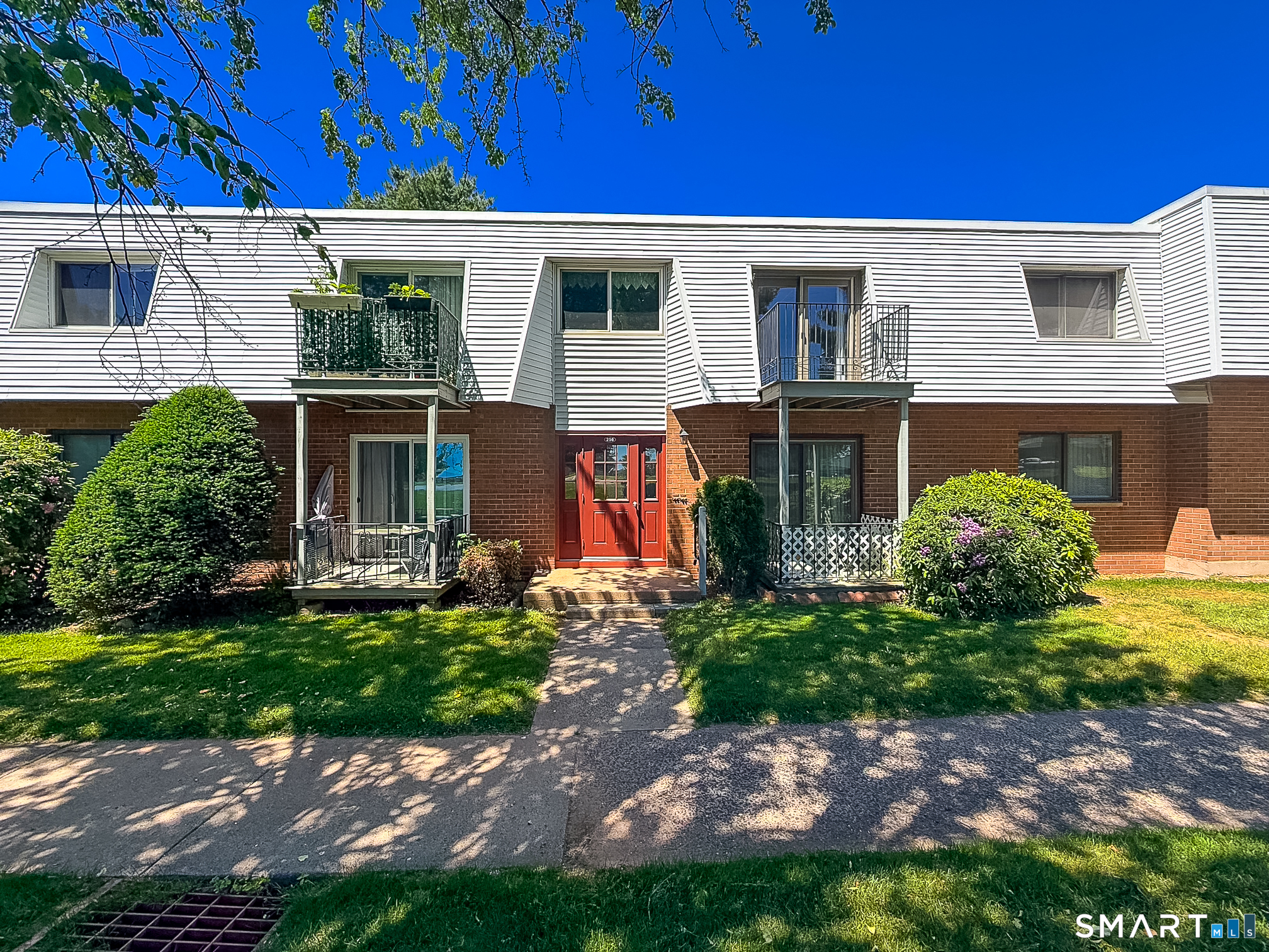 256 Richard Street Newington CT 06111