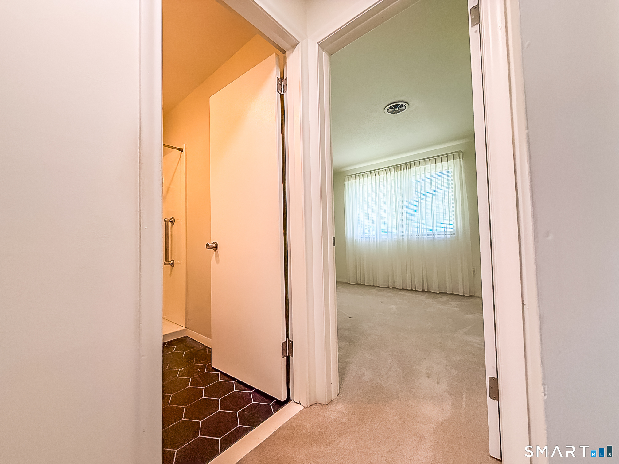 256 Richard Street Newington CT 06111