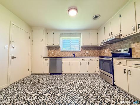 256 Richard Street Newington CT 06111