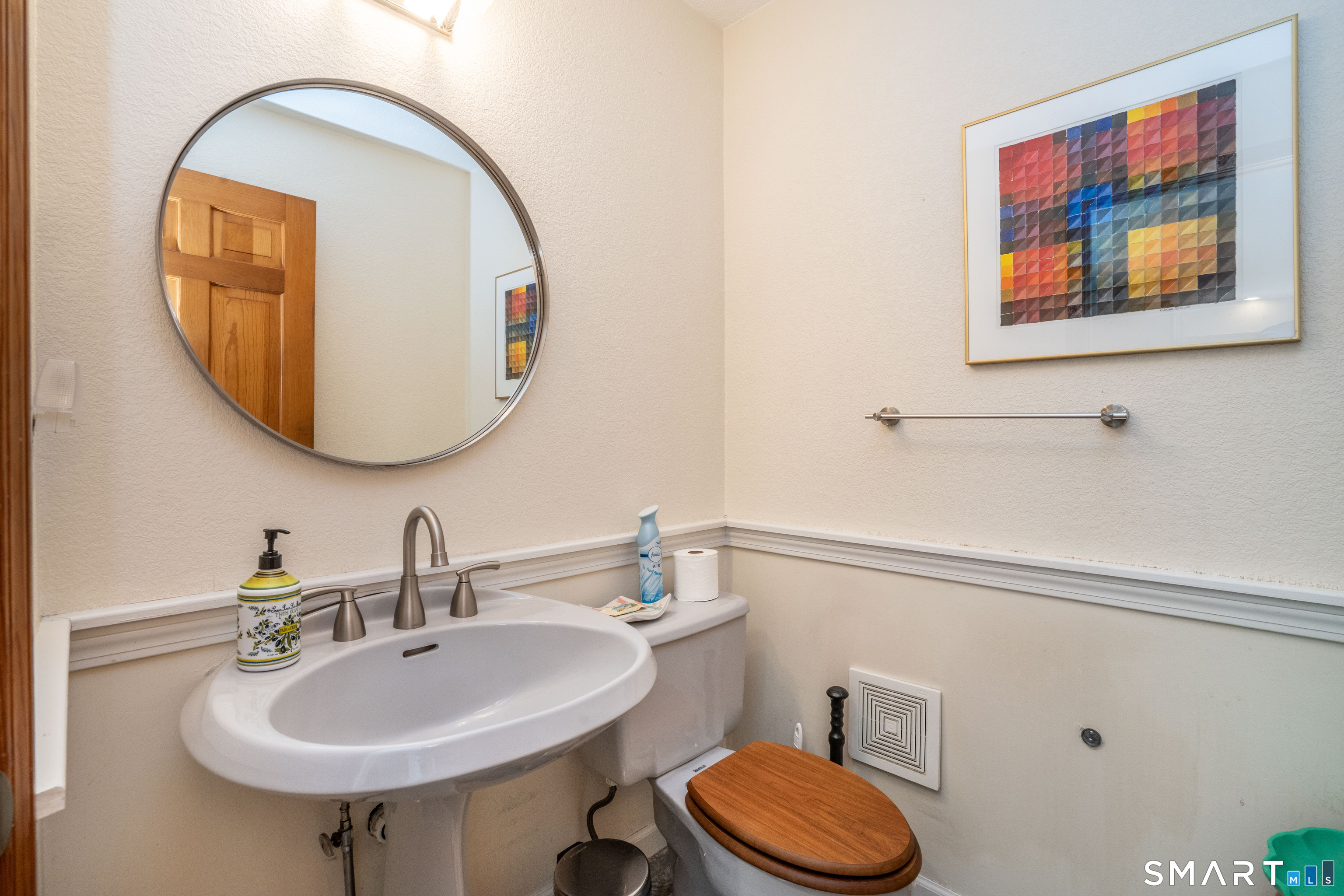 5 Timberwood Road West Hartford CT 06117