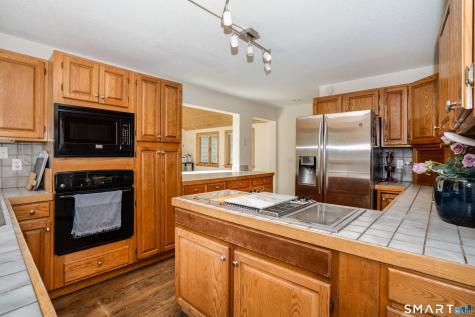 5 Timberwood Road West Hartford CT 06117