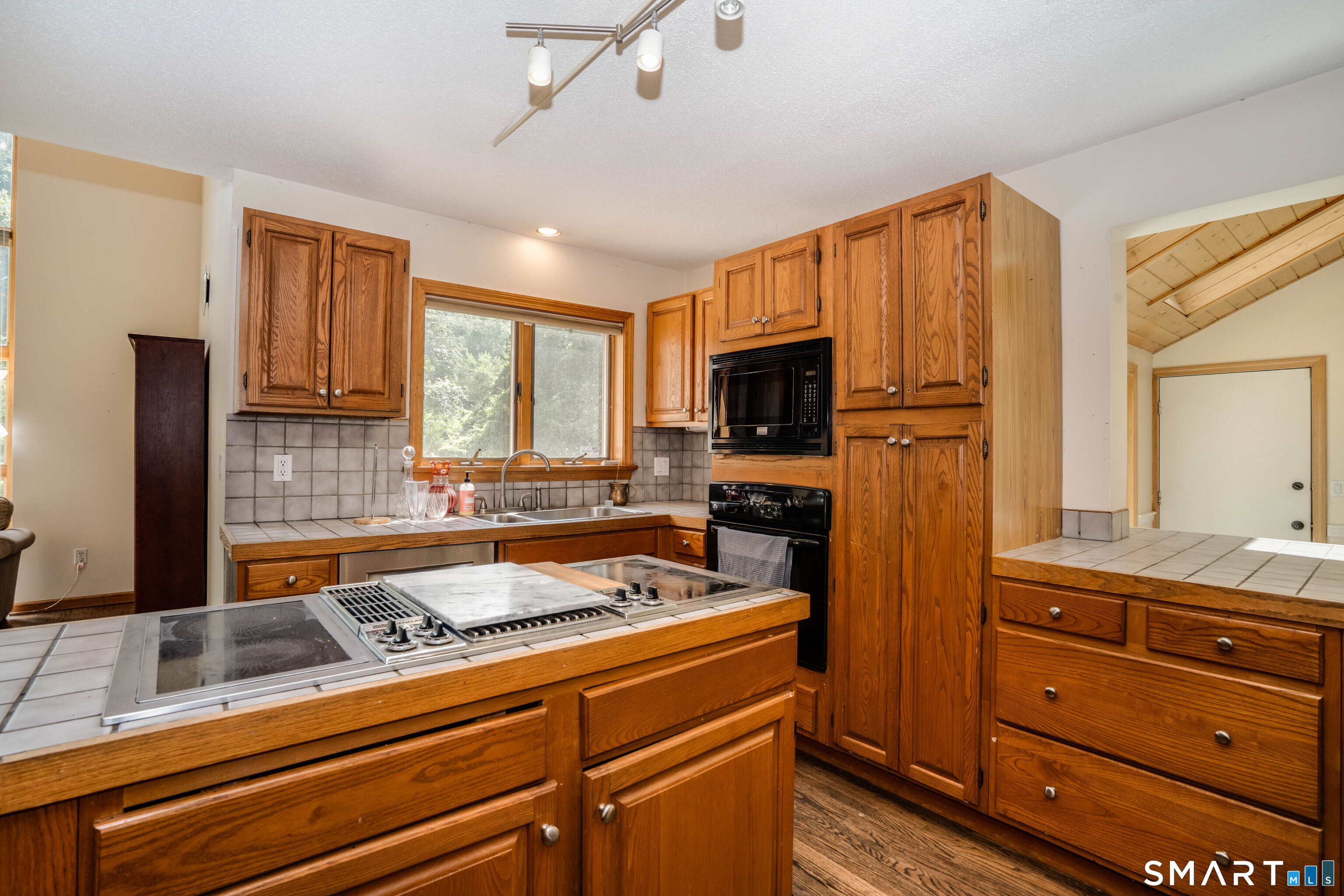 5 Timberwood Road West Hartford CT 06117