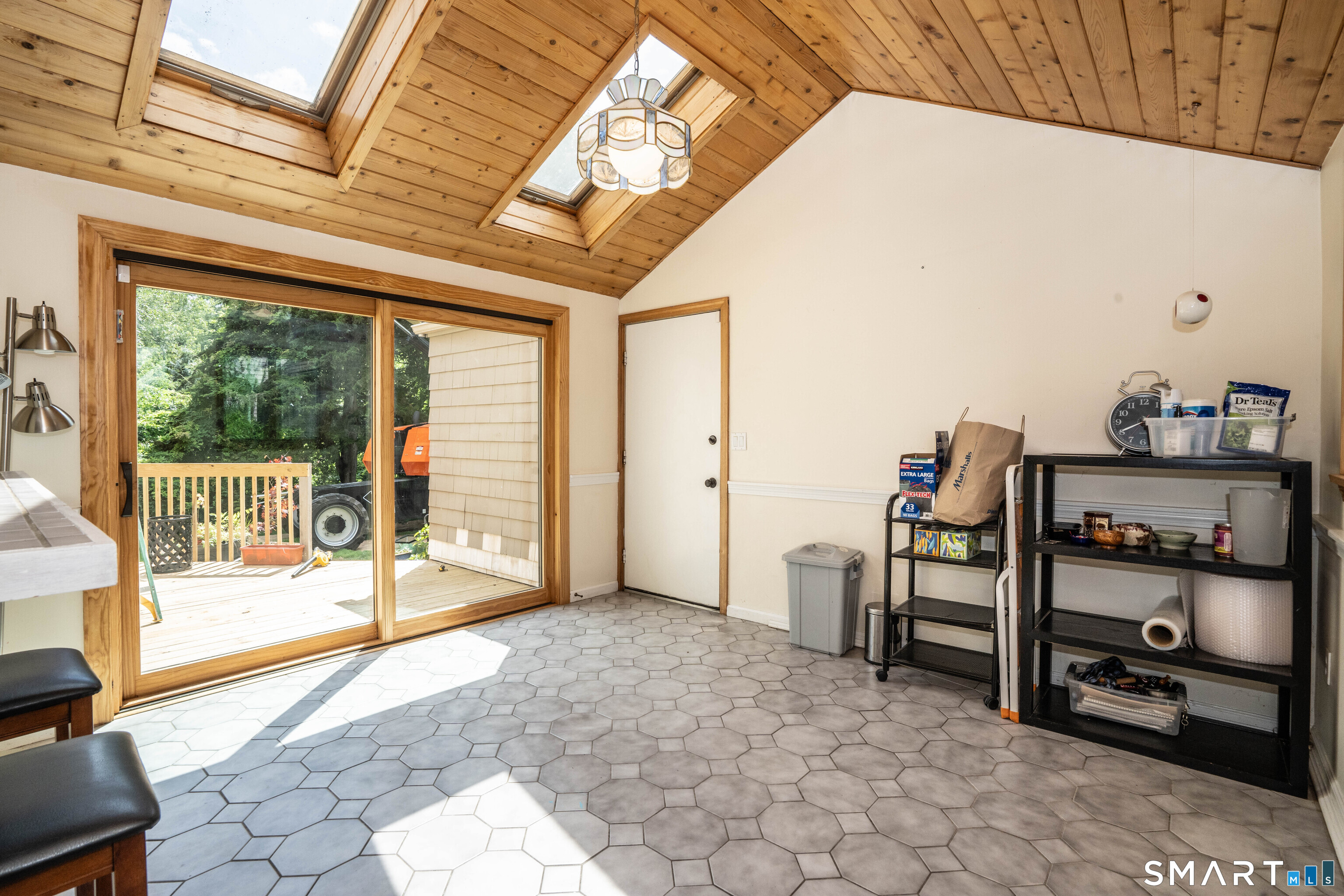 5 Timberwood Road West Hartford CT 06117