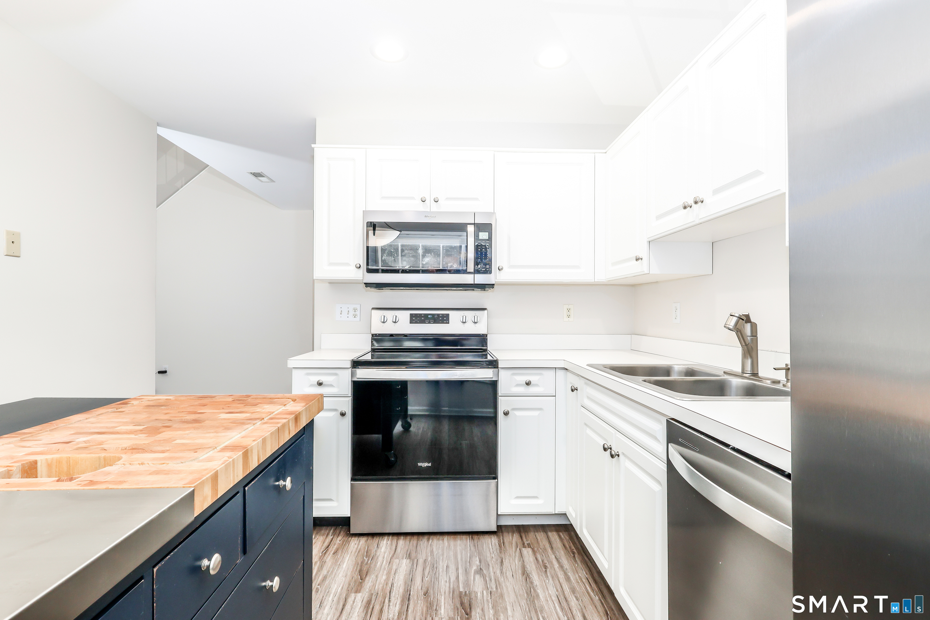 56 Portland Avenue Redding CT 06896