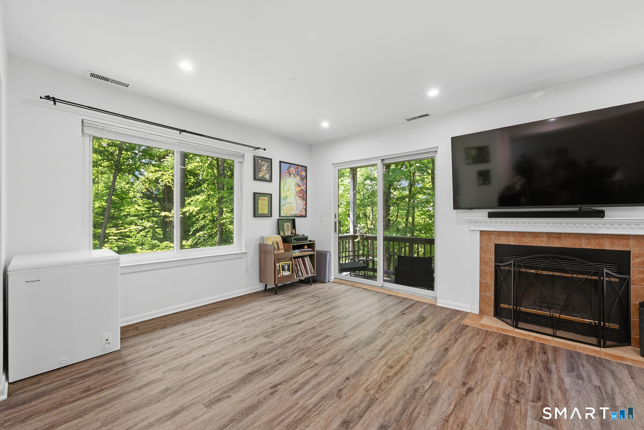 14 Newtown Road Danbury CT 06810