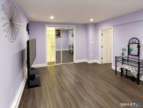 240 Wardwell Street Stamford CT 06902