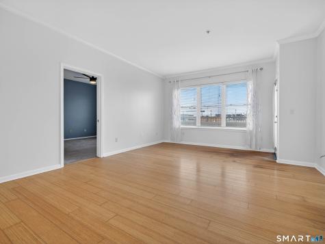 400 Bank Street New London CT 06320