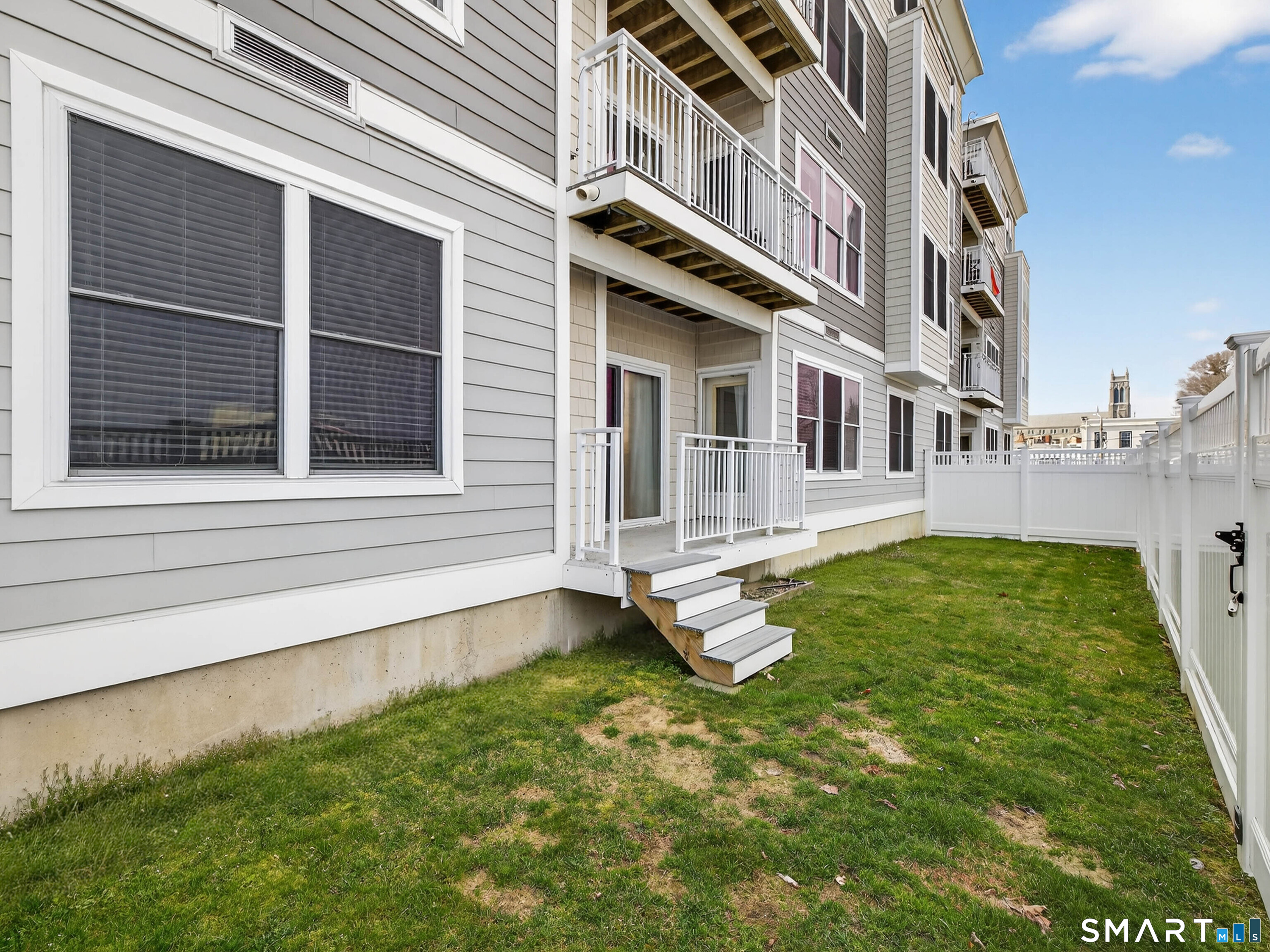 400 Bank Street New London CT 06320