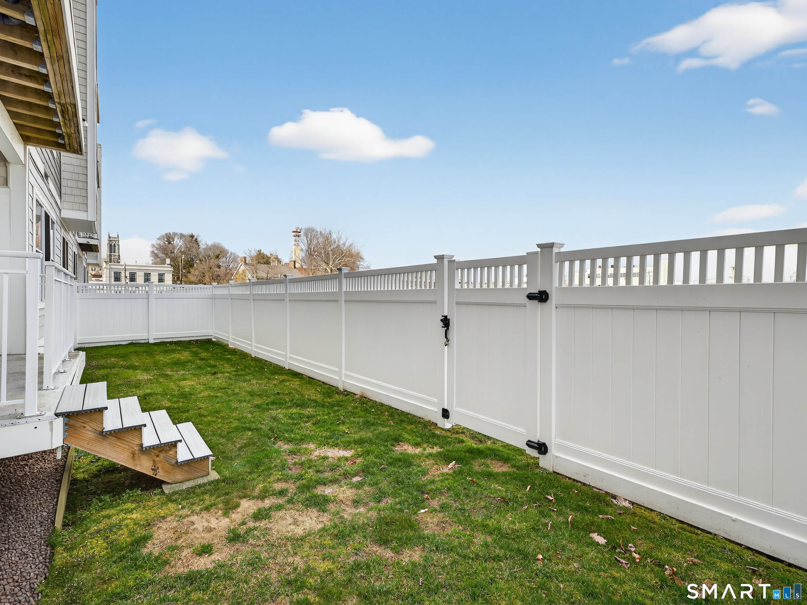 400 Bank Street New London CT 06320