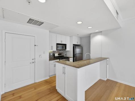 400 Bank Street New London CT 06320